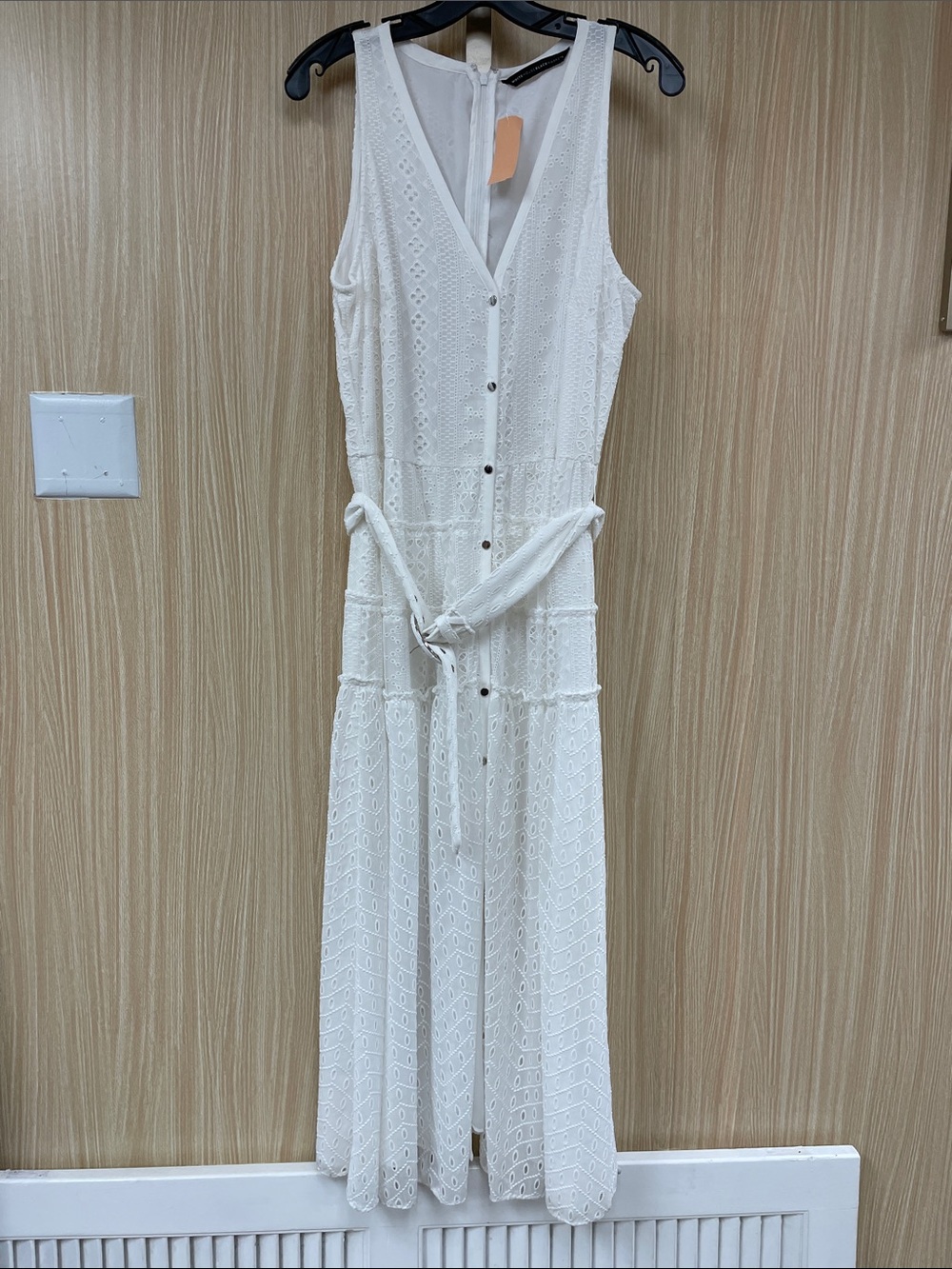 White House Black Market White Dress Size 10